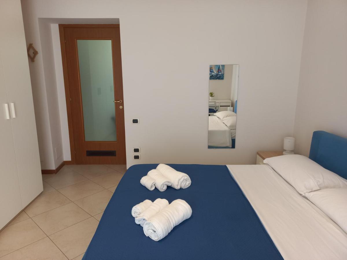 Appartamenti Le Gemme Neapel Exteriör bild